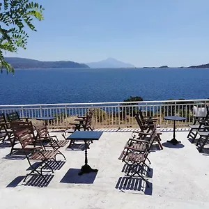 Βίλα Elli, Αμμουλιανή